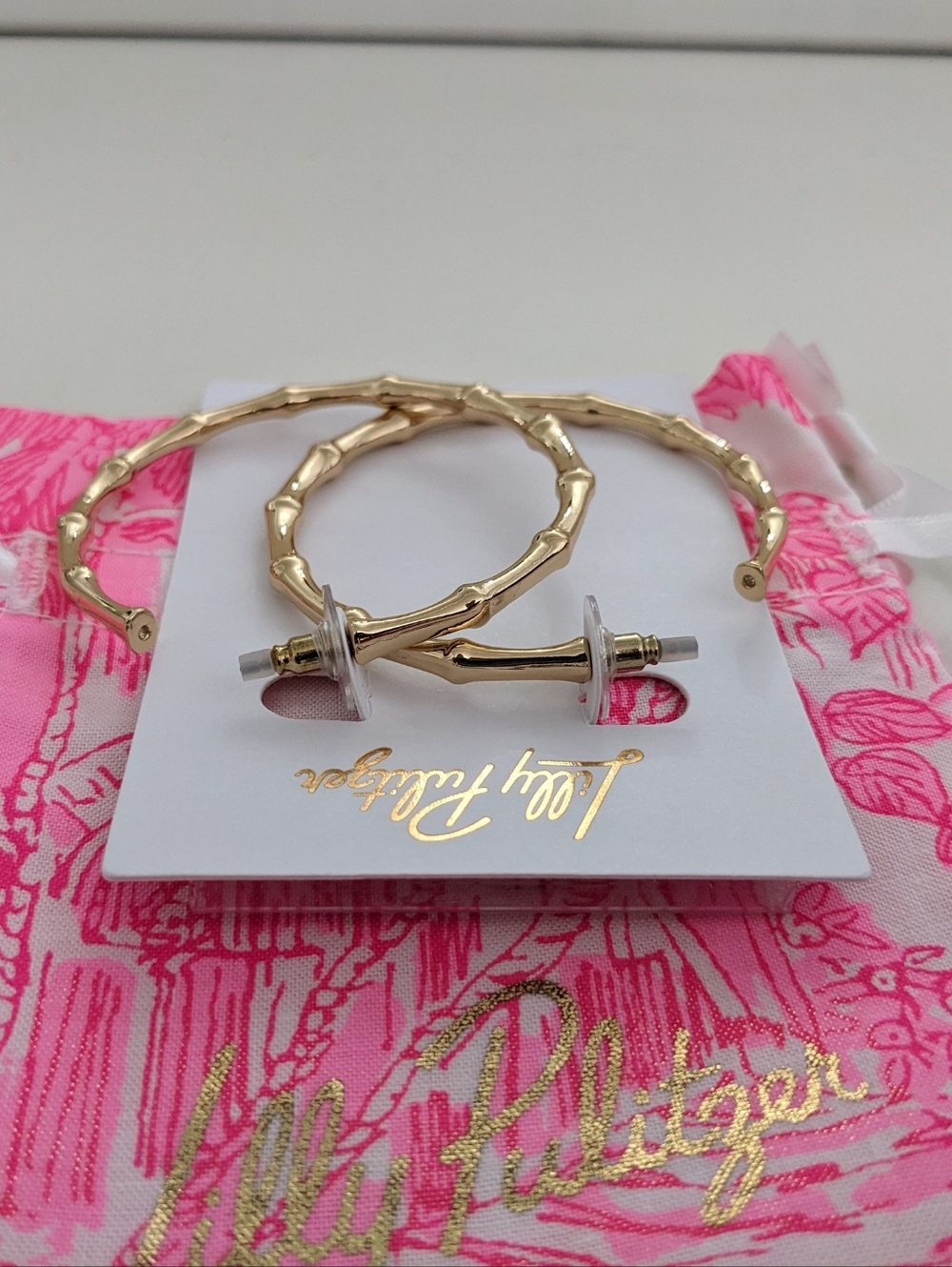 NWT! Lilly Pulitzer Bamboo Forest Hoop Earrings In Gold Metallic - Picture 4 of 10